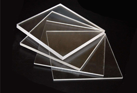 Монолитный поликарбонат – характеристики, свойства и применение Монолитный поликарбонат – характеристики, свойства и применение