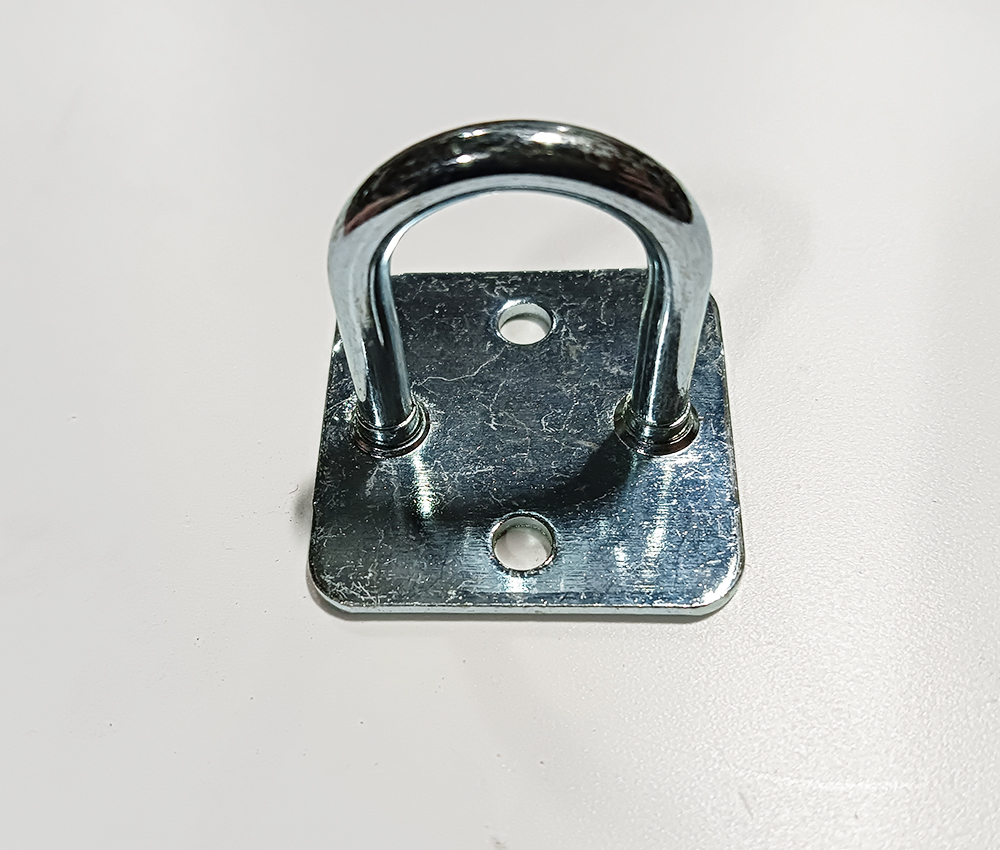 Скоба на квадратном основании оцинкованная  Н-30мм (арт.06.30)