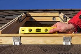 Монтаж и установка мансардных окон Монтаж и установка мансардных окон