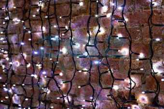 Светодиодный мерцающий дождь 2х1,5 м белый с чёрным ПВХ проводом, 360 шт