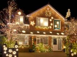 Профессиональная светотехника для праздничного освещения частного дома