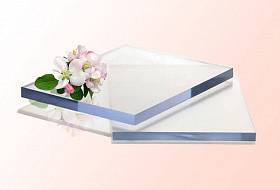 Оригинальные предметы интерьера из прозрачных пластиков Оригинальные предметы интерьера из прозрачных пластиков