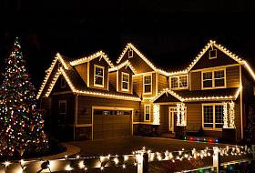 Подбираем праздничные украшения участка вместе с нами Подбираем праздничные украшения участка вместе с нами